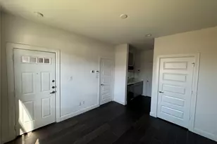 304 Jensen, Houston, TX 77020 - Photo 3