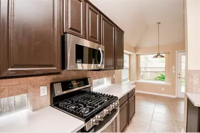 3715 Crescent Drive, Pearland, TX 77584 - Photo 7