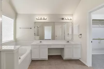 10022 Darrell Springs Lane, Tomball, TX 77375 - Photo 21