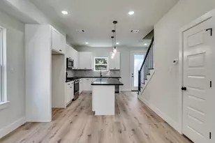 5610 Kittridge St, Houston, TX 77028 - Photo 9