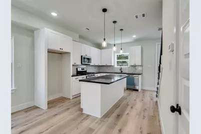 5610 Kittridge Street, Houston, TX 77028 - Photo 7