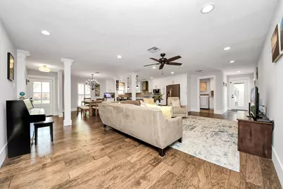 2219 Willowby Dr, Houston, TX 77008 - Photo 13