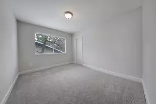 32 E Lance Leaf Rd, The Woodlands, TX 77381 - Photo 17