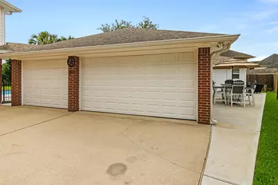 4222 Blue Water Court, Pasadena, TX 77505 - Photo 45