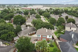 4222 Blue Water Ct, Pasadena, TX 77505 - Photo 9