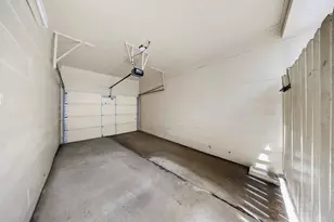 727 Bunker Hill Rd, Houston, TX 77024 - Photo 33