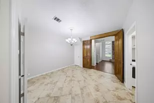 727 Bunker Hill Rd, Houston, TX 77024 - Photo 15