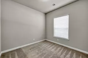 2051 Brookmont Dr, Conroe, TX 77301 - Photo 33