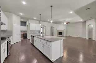 2051 Brookmont Dr, Conroe, TX 77301 - Photo 5