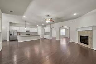 2051 Brookmont Dr, Conroe, TX 77301 - Photo 11
