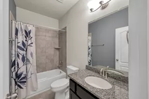 2051 Brookmont Dr, Conroe, TX 77301 - Photo 29