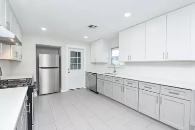 5214 De Milo Drive, Houston, TX 77092 - Photo 7