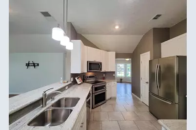 5919 Central Falls Drive, Houston, TX 77041 - Photo 11