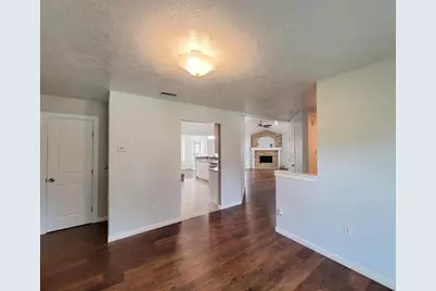 5919 Central Falls Drive, Houston, TX 77041 - Photo 7