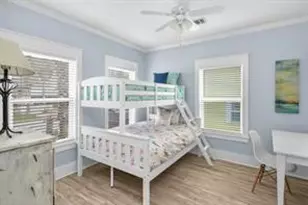 1413 Ursuline St, Galveston, TX 77550 - Photo 9