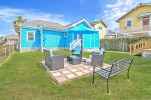 1413 Ursuline St, Galveston, TX 77550 - Photo 13