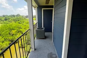 18511 Egret Bay Blvd, Webster, TX 77058 - Photo 5