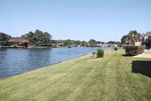 18511 Egret Bay Blvd, Webster, TX 77058 - Photo 17