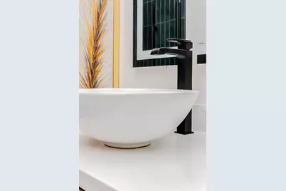 4805 Paula, Houston, TX 77033 - Photo 33