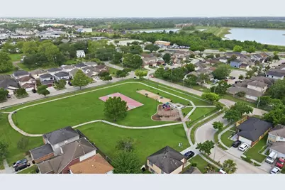 8902 Iron Springs Drive, Houston, TX 77034 - Photo 37