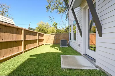 7607 Victory Reserve Street, Houston, TX 77088 - Photo 43