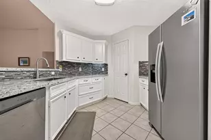 165 April Cove, Montgomery, TX 77356 - Photo 13