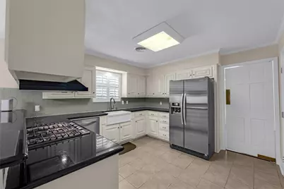 37 Colony Park Circle, Galveston, TX 77551 - Photo 37