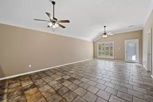 11353 Windlass Ln, Willis, TX 77318 - Photo 9