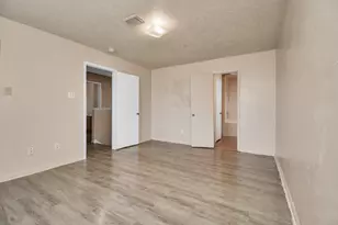 8914 Pecan Pl Dr, Houston, TX 77071 - Photo 27