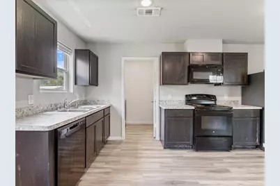 1509 Avenue A, Bay City, TX 77414 - Photo 13