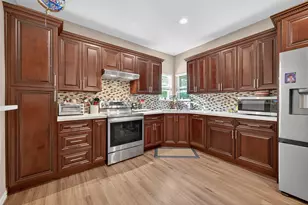1619 Dolores St, Rosharon, TX 77583 - Photo 5