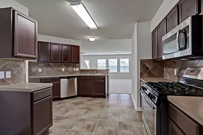 9960 Hyacinth Way, Conroe, TX 77385 - Photo 5