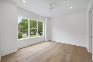 1726 Saxon Dr, Houston, TX 77018 - Photo 23
