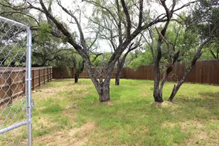120 Belaire Dr, Granite Shoals, TX 78654 - Photo 9