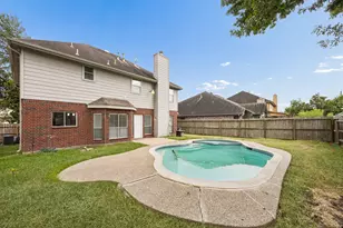 12206 Meadow Park Ct, Meadows Place, TX 77477 - Photo 17