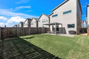 6813 Rocinante Ln, Houston, TX 77092 - Photo 3