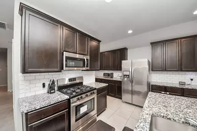 2934 Vales Point Drive, Fresno, TX 77545 - Photo 3