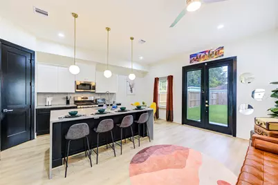 5421 Southlea Street #A, Houston, TX 77033 - Photo 9