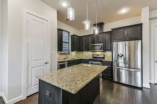 9409 Blalock Tree Ct, Houston, TX 77080 - Photo 7