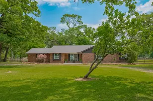 8 Riverwood Ln, Hempstead, TX 77445 - Photo 5