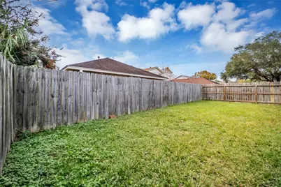 4407 Daisy Meadow Drive, Katy, TX 77449 - Photo 33