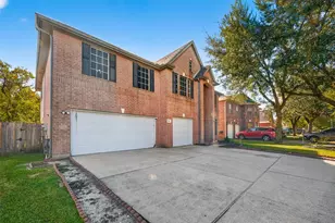 15527 Seminole Canyon Dr, Sugar Land, TX 77498 - Photo 3