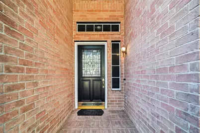 15527 Seminole Canyon Drive, Sugar Land, TX 77498 - Photo 5