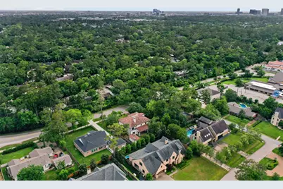 11714 Memorial Drive, Houston, TX 77024 - Photo 49
