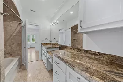 11714 Memorial Drive, Houston, TX 77024 - Photo 37