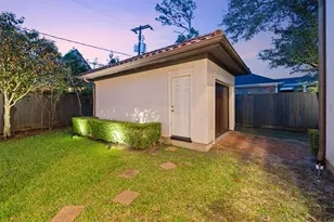 11714 Memorial Dr, Houston, TX 77024 - Photo 47