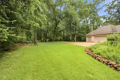 10307 Autumn Run Lane, Conroe, TX 77304 - Photo 3