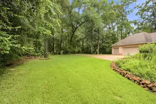 10307 Autumn Run Ln, Conroe, TX 77304 - Photo 3