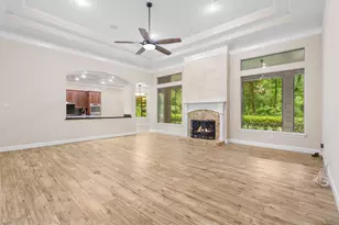 10307 Autumn Run Ln, Conroe, TX 77304 - Photo 11