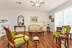 6607 Lake Woodlands Dr, The Woodlands, TX 77382 - Photo 5